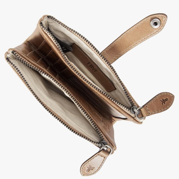 NWT Frye Leather Women's Wallet - Picture 6 of 10